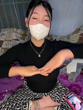 Samcutes online show from 12-14-25, 01:38