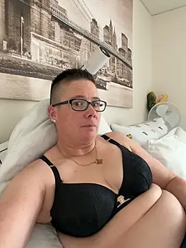 voluptuous-minx online show from 05-19-26, 07:37