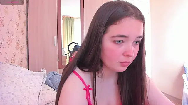 Snapshot of Alice_next_door chatting on 05-29-26, 10:35 Alice next door online show from 05-29-26, 10:35