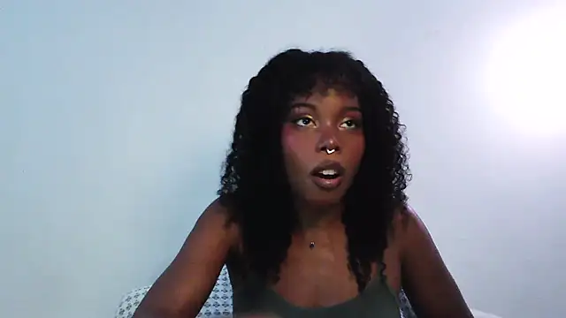 SparklingSoleil online show from 10-05-25, 09:24