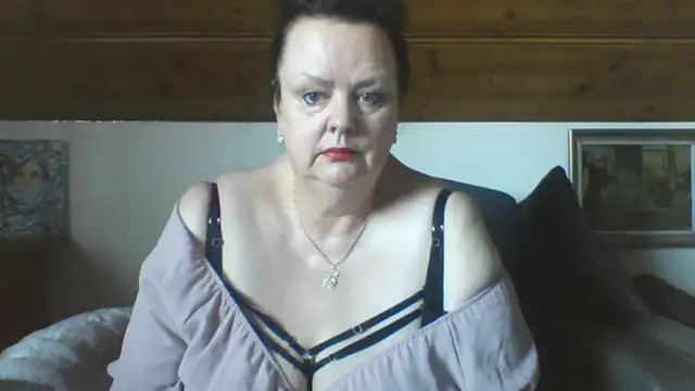 TiffanyMature online show from 03-11-26, 10:32