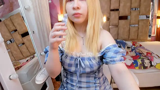 Melody Lolii online show from 01-15-26, 06:11