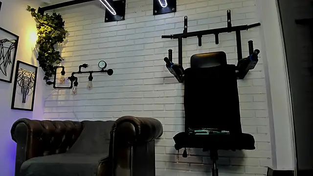 ItaloMoore online show from 10-24-25, 11:17