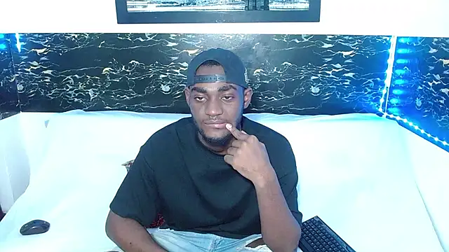 eebony stallion online show from 09-27-25, 03:22