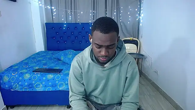 eebony stallion online show from 11-05-25, 03:17