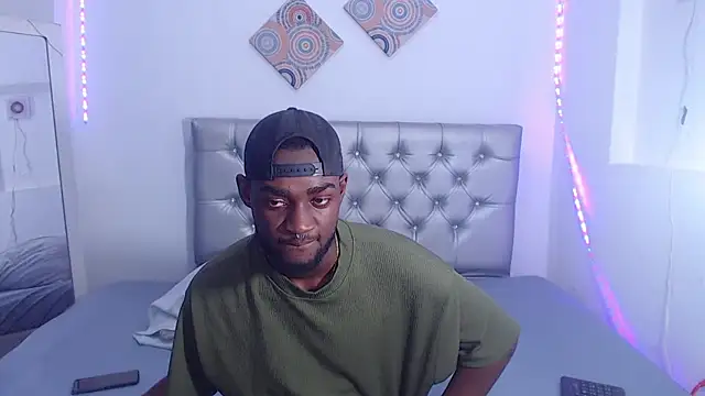 eebony stallion online show from 11-10-25, 06:51