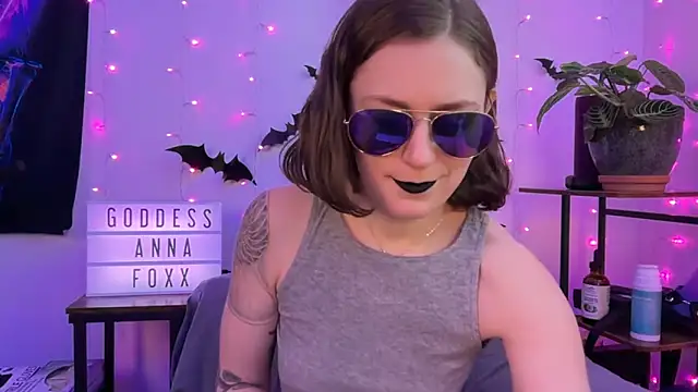 mistressannafoxx online show from 11-18-25, 10:14