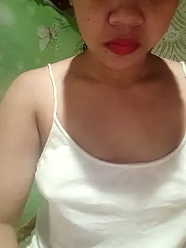 Snapshot of hotmomma8 chatting on 09-13-25, 03:01 hotmomma8 online show from 09-13-25, 03:01