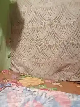 Snapshot of hotmomma8 chatting on 09-23-25, 12:41 hotmomma8 online show from 09-23-25, 12:41