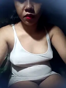 Snapshot of hotmomma8 chatting on 10-28-25, 06:21 hotmomma8 online show from 10-28-25, 06:21