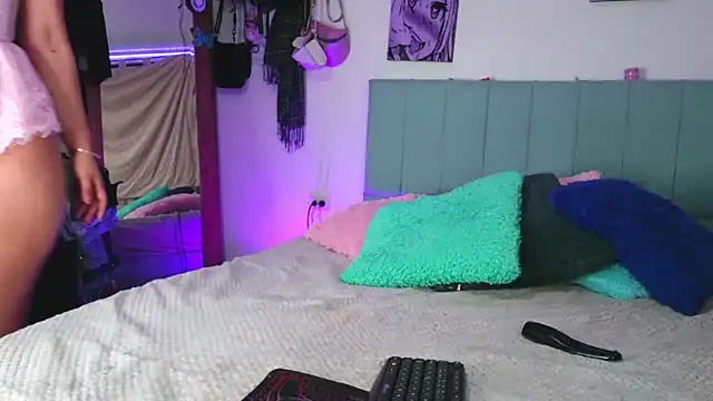 penelopestar 2 online show from 06-17-26, 02:47