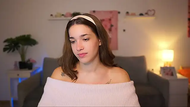 kissie cat online show from 09-29-25, 01:16