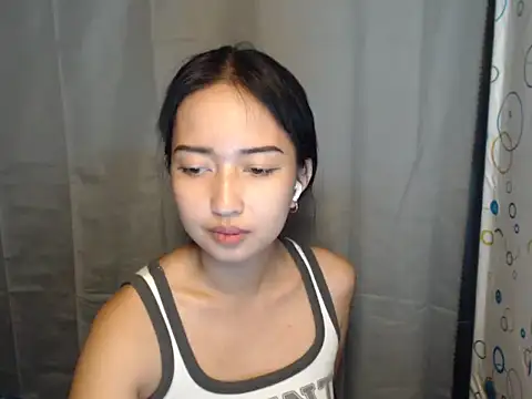 Snapshot of Soft_Angel8 chatting on 04-23-26, 05:19 Soft Angel8 online show from 04-23-26, 05:19