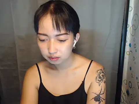 Snapshot of Soft_Angel8 chatting on 04-25-26, 05:21 Soft Angel8 online show from 04-25-26, 05:21