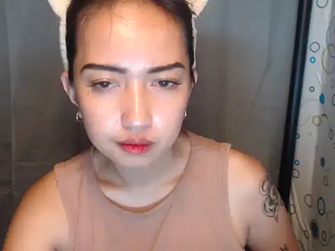 Snapshot of Soft_Angel8 chatting on 05-25-26, 04:46 Soft Angel8 online show from 05-25-26, 04:46