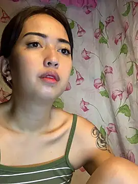 Snapshot of Soft_Angel8 chatting on 06-15-26, 06:26 Soft Angel8 online show from 06-15-26, 06:26
