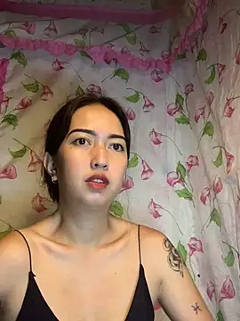 Snapshot of Soft_Angel8 chatting on 06-18-26, 01:15 Soft Angel8 online show from 06-18-26, 01:15