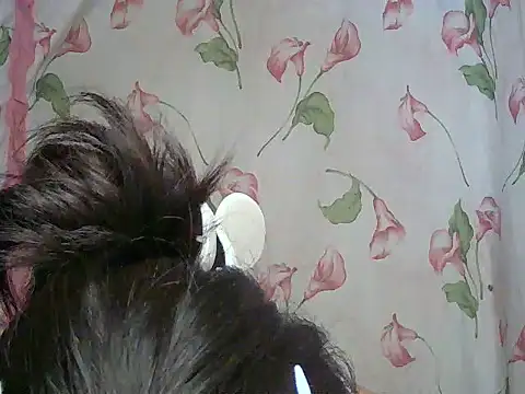 Snapshot of Soft_Angel8 chatting on 06-26-26, 04:22 Soft Angel8 online show from 06-26-26, 04:22