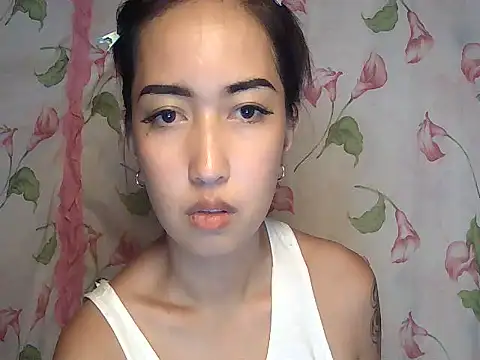 Snapshot of Soft_Angel8 chatting on 06-29-26, 04:52 Soft Angel8 online show from 06-29-26, 04:52