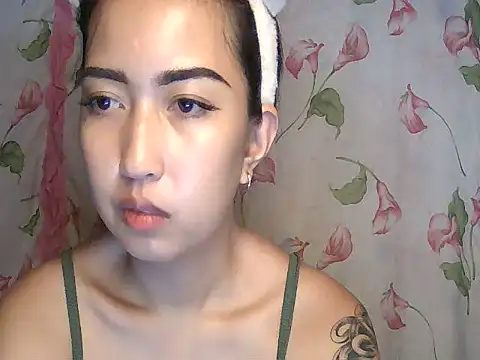 Snapshot of Soft_Angel8 chatting on 07-07-26, 07:29 Soft Angel8 online show from 07-07-26, 07:29