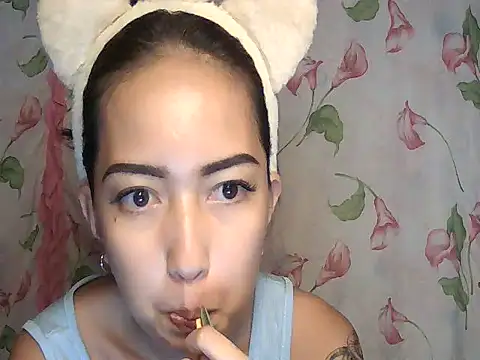 Snapshot of Soft_Angel8 chatting on 07-08-26, 10:09 Soft Angel8 online show from 07-08-26, 10:09