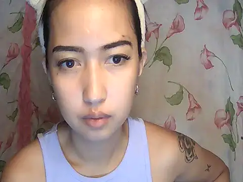 Snapshot of Soft_Angel8 chatting on 07-09-26, 10:41 Soft Angel8 online show from 07-09-26, 10:41