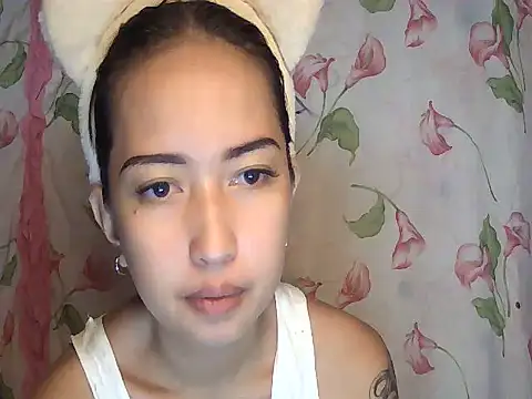 Snapshot of Soft_Angel8 chatting on 07-19-26, 04:49 Soft Angel8 online show from 07-19-26, 04:49