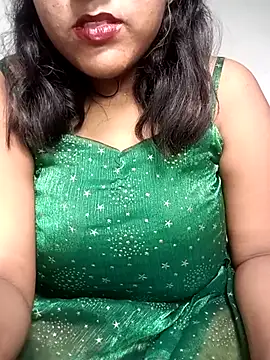 Snapshot of Cute_mikii chatting on 11-08-25, 02:17 Cute mikii online show from 11-08-25, 02:17