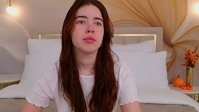 Snapshot of KimberlyBond chatting on 10-07-25, 03:09 KimberlyBond online show from 10-07-25, 03:09