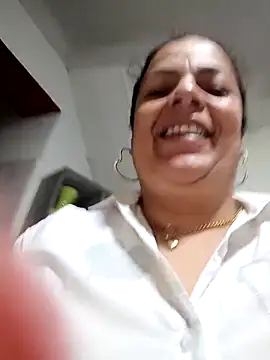 Mia-Glow online show from 09-11-25, 12:38