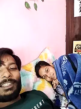 Snapshot of DesiRussi chatting on 11-09-25, 10:35 DesiRussi online show from 11-09-25, 10:35