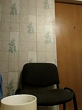 Snapshot of Tupo070481 chatting on 09-15-25, 05:46 Tupo070481 online show from 09-15-25, 05:46