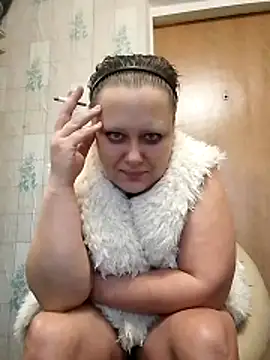 Snapshot of Tupo070481 chatting on 10-15-25, 02:28 Tupo070481 online show from 10-15-25, 02:28