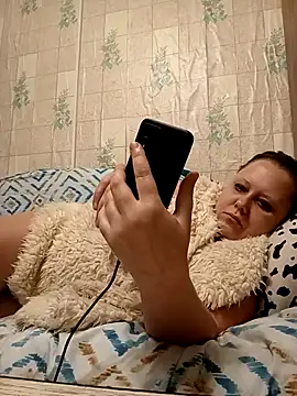 Snapshot of Tupo070481 chatting on 10-22-25, 10:20 Tupo070481 online show from 10-22-25, 10:20