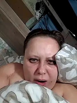 Snapshot of Tupo070481 chatting on 10-30-25, 01:18 Tupo070481 online show from 10-30-25, 01:18