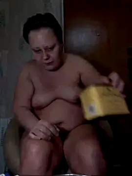 Snapshot of Tupo070481 chatting on 11-22-25, 05:06 Tupo070481 online show from 11-22-25, 05:06