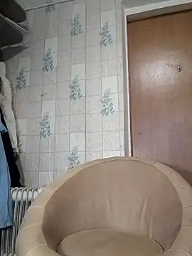 Snapshot of Tupo070481 chatting on 11-26-25, 12:06 Tupo070481 online show from 11-26-25, 12:06