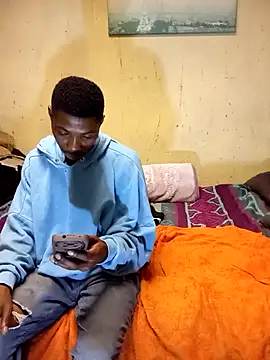 KruellaR1de3 online show from 02-18-26, 09:22