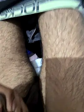 Snapshot of mumbaizboi chatting on 10-17-25, 09:17 mumbaizboi online show from 10-17-25, 09:17