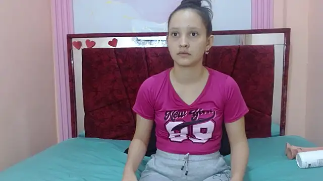 Snapshot of aiiram_hard_sex chatting on 06-09-26, 01:17 aiiram hard sex online show from 06-09-26, 01:17