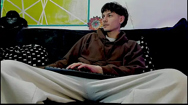 Dioniso guy8 online show from 03-10-26, 06:57