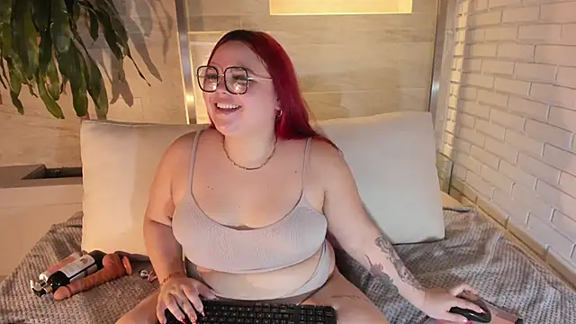 Lushi Love online show from 06-08-26, 02:23