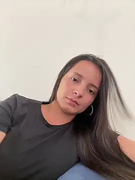 Mia jhoonson online show from 03-04-26, 08:04