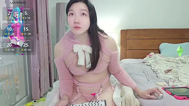 Eulalia-A online show from 11-17-25, 02:39