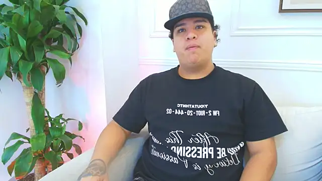 Naim Bennetsex online show from 01-08-26, 06:32