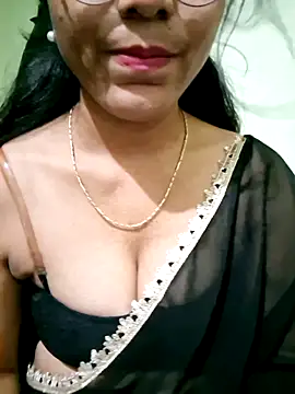 Snapshot of Telugu___Sexygirl___Naidu chatting on 10-16-25, 08:59 Telugu Sexygirl Naidu online show from 10-16-25, 08:59