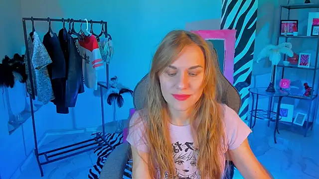 Snapshot of VanessaMates chatting on 09-24-25, 05:33 VanessaMates online show from 09-24-25, 05:33