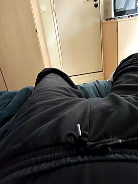 Snapshot of Tresgrossexe27 chatting on 10-04-25, 10:46 Tresgrossexe27 online show from 10-04-25, 10:46