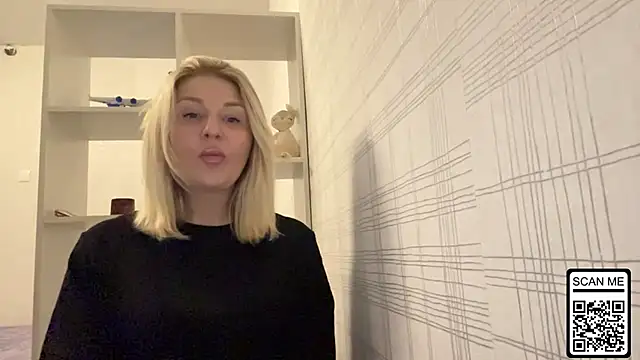 Blondie xoxoxo online show from 10-26-25, 02:45