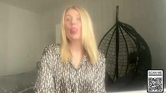 Blondie xoxoxo online show from 04-18-26, 01:48